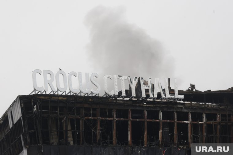 В результате пожара верхние этажи "Крокуса" сгорели 