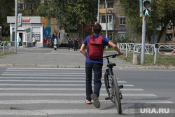 «Отчим может ударить»: бабушка пропавшего в Екатеринбурге мальчика назвала новую версию его побега