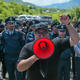 В Армении толпы людей заблокировали улицы, начались задержания. Фоторепортаж