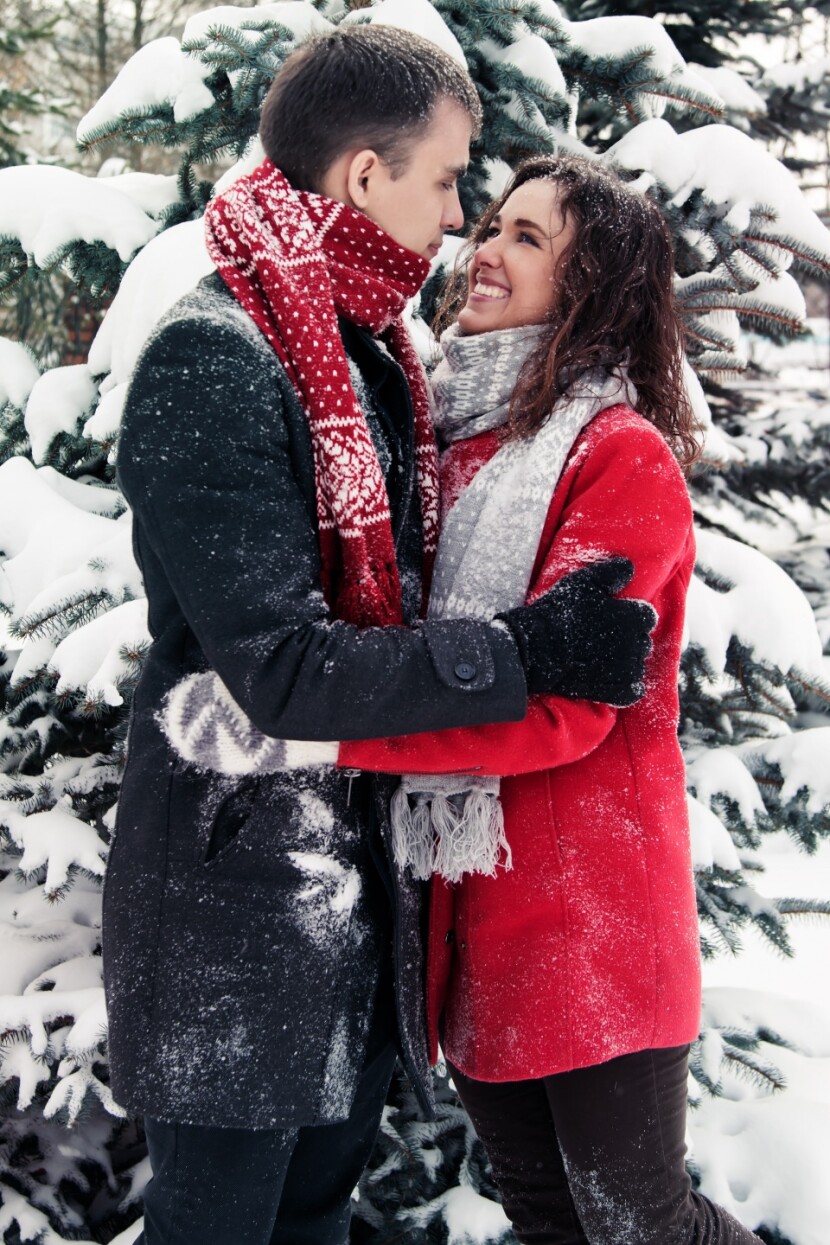 Winter_Men_Couples_in_love_Snow_Two_Hug_Smile_572904_960x1440.jpeg