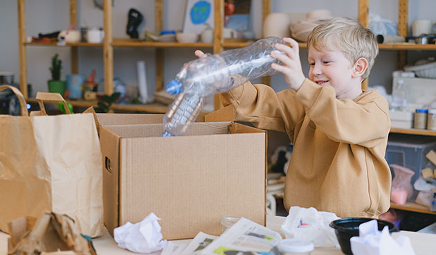 Как приучить ребенка к сортировке мусора