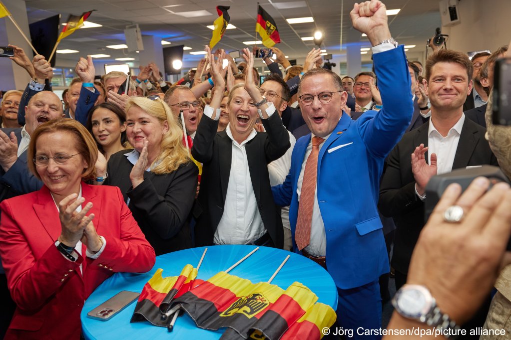Alice Weidel, Tino Chrupalla and other party members celebrate
an expected strong showing of the AfD at the European Parliament elections in June, 2024
 | Photo: Jörg Carstensen / picture alliance