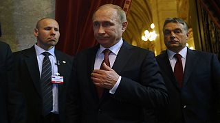 Putin pasea su influencia por Budapest en plena crisis de Ucrania