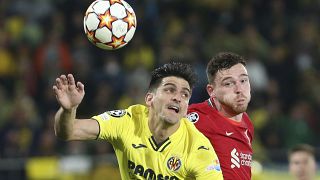 Liverpool vence Villareal