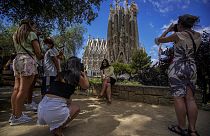 Turisták a Sagrada Famíliánál