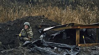 Trincheira na guerra da Ucrânia