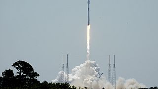 La fusée Falcon 9 décolle de Cap Canaveral en Floride et emporte le télescope Euclid