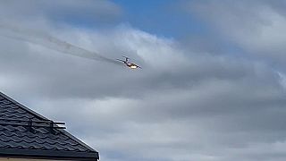 Ein russisches Kampfflugzeug vor der Krim am Hafen von Sewastopol ins Schwarze Meer gestürzt. 