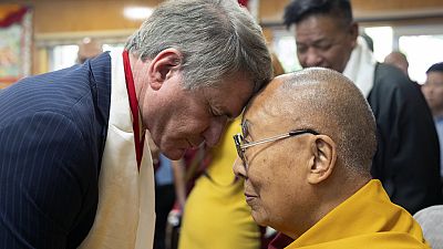 Legisladores norte-americanos encontram-se com Dalai Lama na Índia