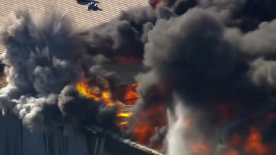 حريق هائل في مصنع في أستراليا