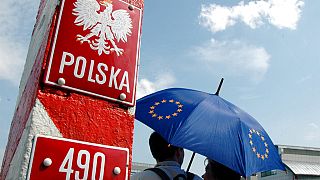 رمز الاتحاد الأوروبي في مدينة سلوبيتسه البولندية على الحدود مع ألمانيا