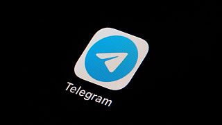 ARQUIVO - O ícone do aplicativo de mensagens instantâneas Telegram é visto em um smartphone, terça-feira, 28 de fevereiro de 2023, em Marple Township, Pa. 