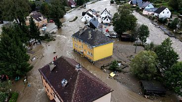 Vue des maisons inondées à Jesenik, en République tchèque, le dimanche 15 septembre.