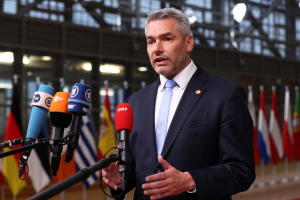 Bundeskanzler vertritt Österreich beim Friedensgipfel