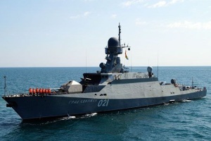 Росія вивела у Чорне море два військові кораблі, ракетоносіїв немає
