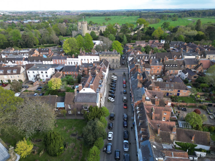 Sign up to our free weekly newsletter for Warwick! (image by Rivr)