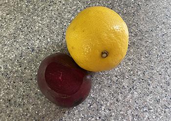 How to Treat Cough With Beets and Lemon - Ingredients