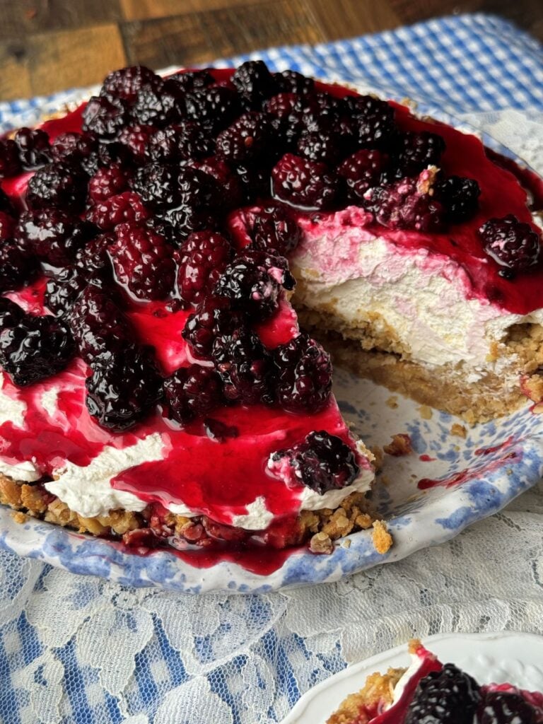 BLACKBERRY CHEESECAKE