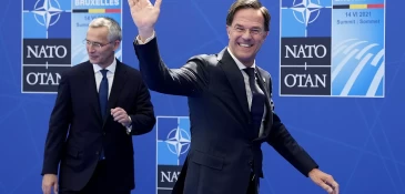 Rutte yeganə rəqibi mübarizədən çıxdıqdan sonra NATO rəhbəri vəzifəsini təmin edir