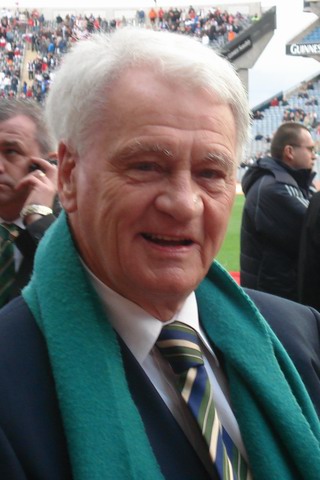 File:Bobby Robson Cropped.jpg