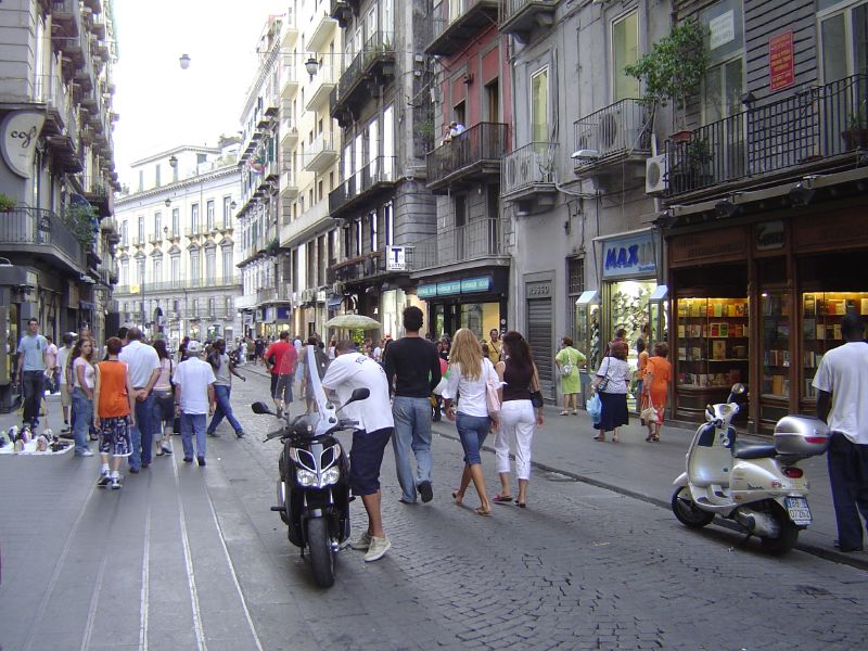 File:Via Toledo.jpg