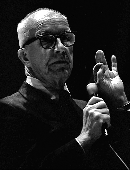 File:BuckminsterFuller1.jpg