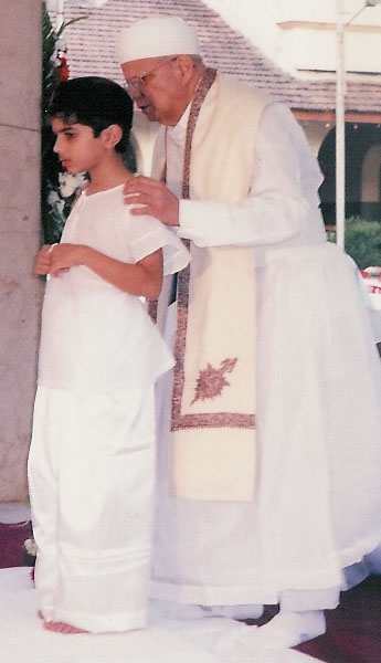 File:Parsi-navjote-standing.jpg