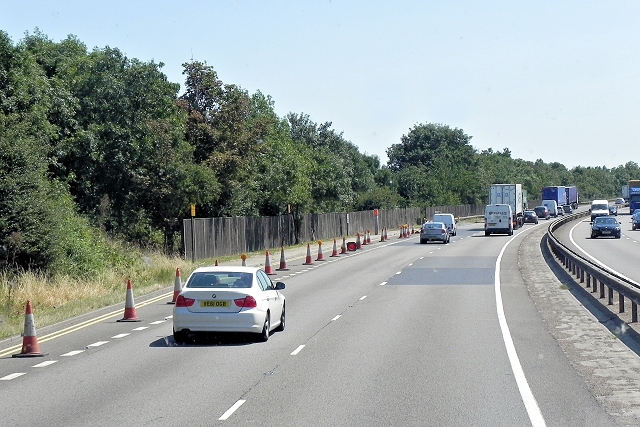 File:Closed Refuge Area, Eastbound A14 near Huntingdon - geograph.org.uk - 3824510.jpg