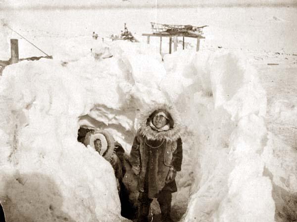 File:Alaskan Inuit winter home 1900.jpg