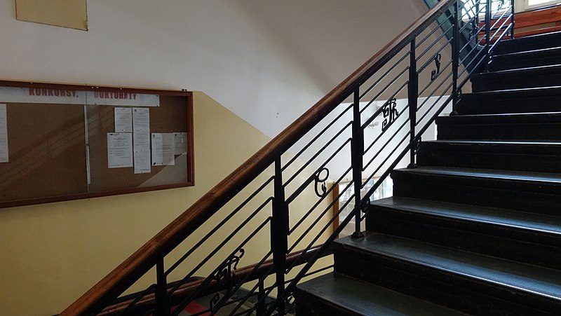 File:Chemical Elements' Symbols Staircase Chemical Faculty GUT Gdańsk Poland.jpg