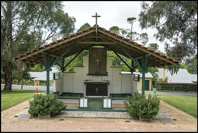 File:Changi Chapel at Duntroon Canberra-1 (38441833246).jpg