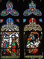 La cathédrale Saint-Paul-Aurélien : vitrail (Passion du Christ 3 : Crucifixion et Mise au tombeau)