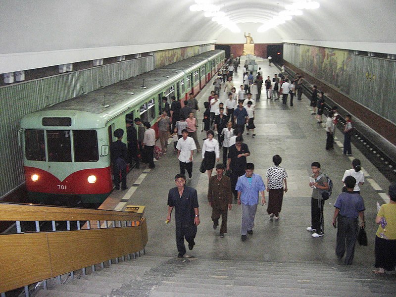 File:Pyongyang - Kaeson station 2010.jpg