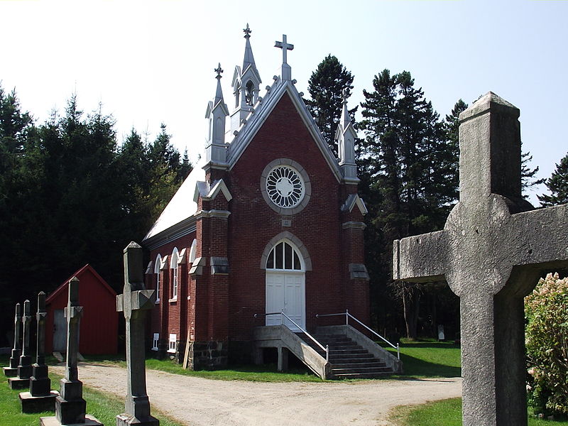 File:Chapelle du cimetière (3) - St-Raymond.JPG