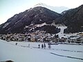 Blick über den Ort, ostwärts gegen Fimbatal und Velillspitze