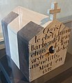 La cathédrale Saint-Paul-Aurélien : boîte de crâne (chef) d'Hamon Barbier.