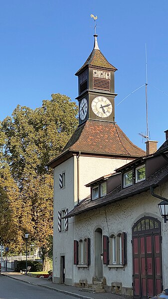 File:00 9799 Gebäude mit Uhrturm - Oberweiler (Badenweiler).jpg