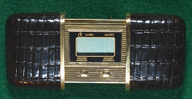 File:Uhr-05 hg.jpg