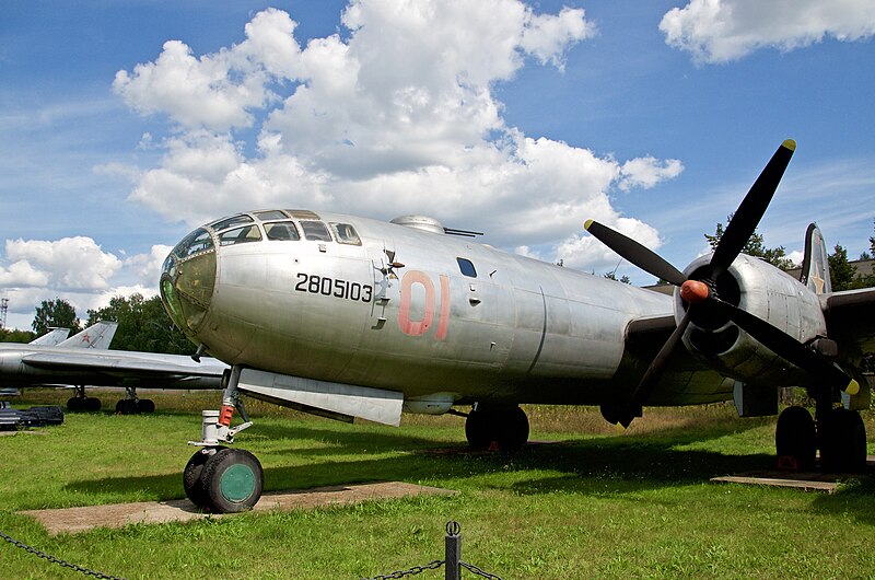 File:TU-4 bomber (32732441332).jpg