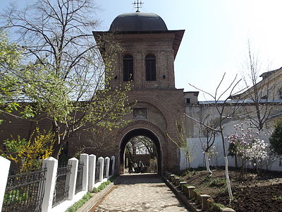 Română: Intrare, Mănăstirea Mărcuta, Str. Biserica Mărcuța nr. 8, monument istoric B-II-m-A-18157