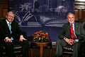 English: President George W. Bush sits with Kevin Rudd, leader of the en:Australian Labor Party, during a meeting Thursday, Sept. 6, 2007, in Sydney. Français : Le president des États-Unis George W. Bush avec Kevin Rudd, leader du parti travailliste australien, jeudi 6 septembre 2007, à Sydney.