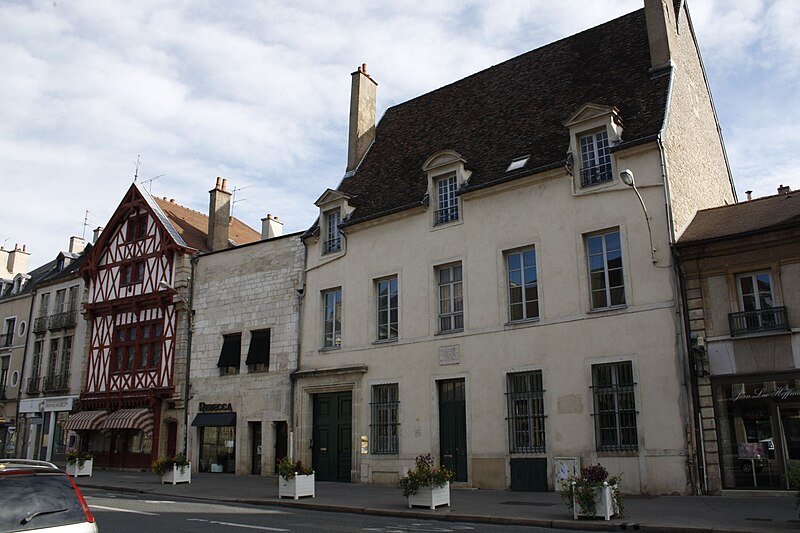 File:Dijon - Maison de Louis-Bernard Guyton de Morveau - 1.jpg