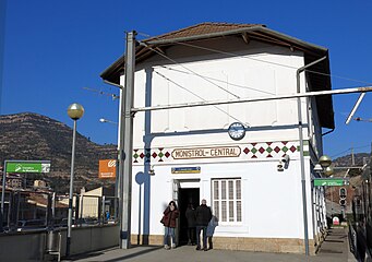 Monistrol Central station