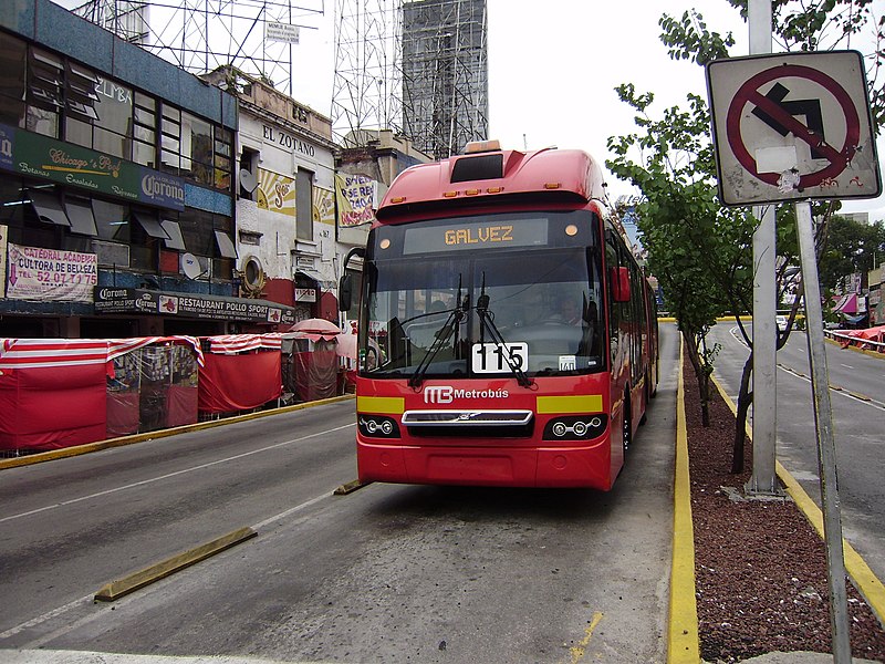 File:Metrobus-Glorieta-Insurgentes.JPG