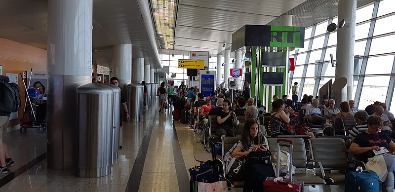 File:Sheremetyevo Airport D Terminal 2-nd floor.jpg