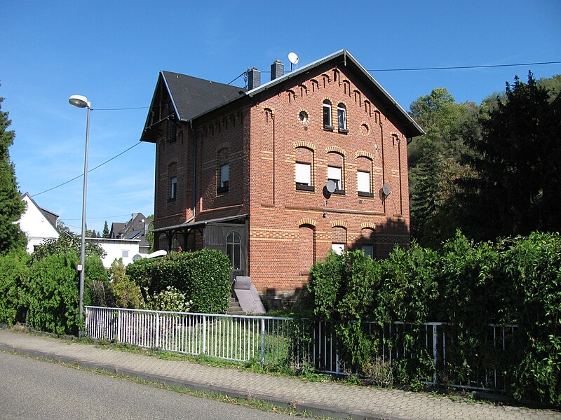 File:Hauptstraße 2, 1, Rheinbrohl, Landkreis Neuwied.jpg