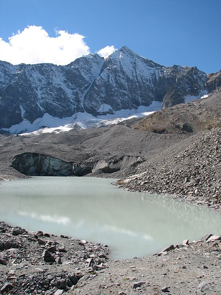 File:Glacier d'Arsine (France).JPG