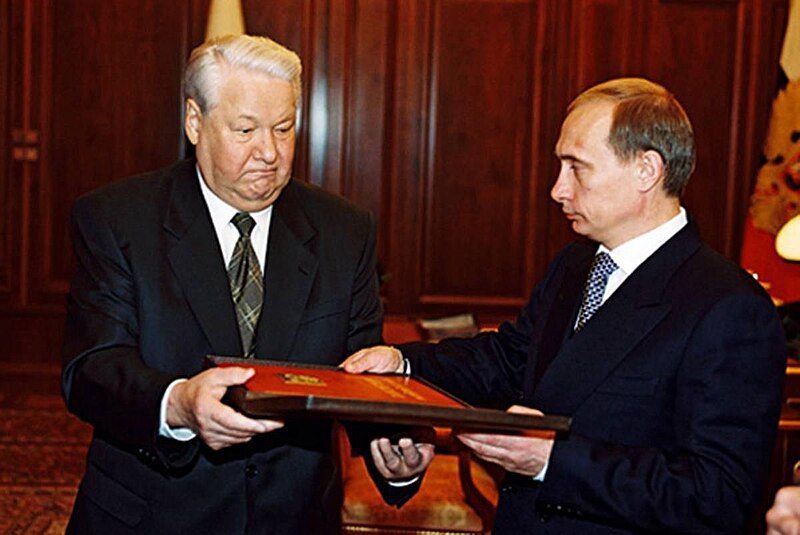 File:Vladimir Putin with Boris Yeltsin-2.jpg