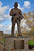 Statue of Tommy Cooper