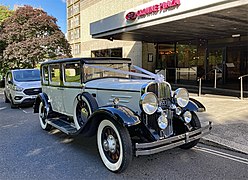 Franklin 147 on wedding duties outside the Crowne Plaza, Plymouth